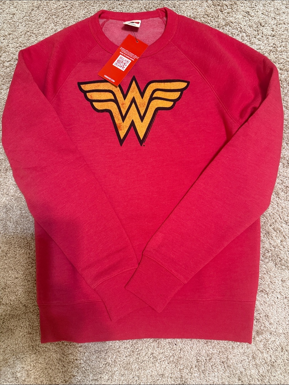 HOMAGE Red Wonder Woman, Unisex, Sweatshirt NWT with Gold Emblem.